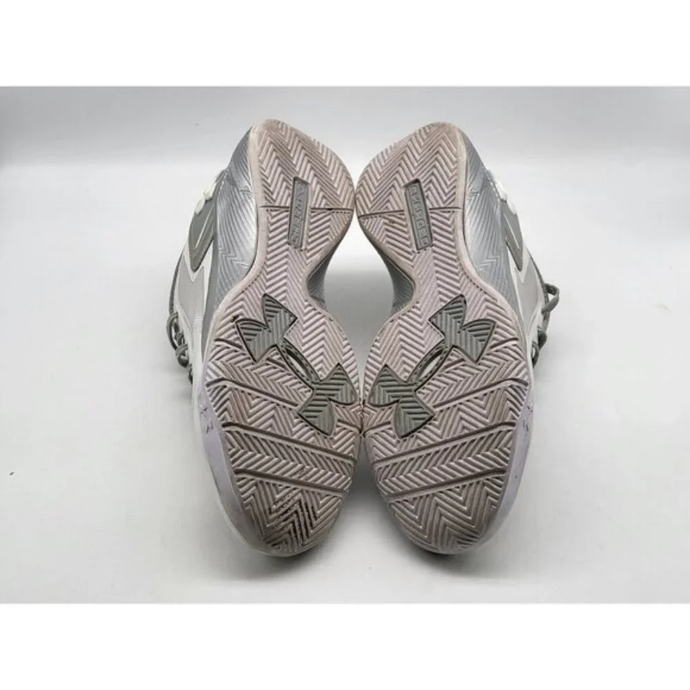 Under Armour ClutchFit Drive 2 Low‎ Men's 7.5 Gray White Basketball Shoes